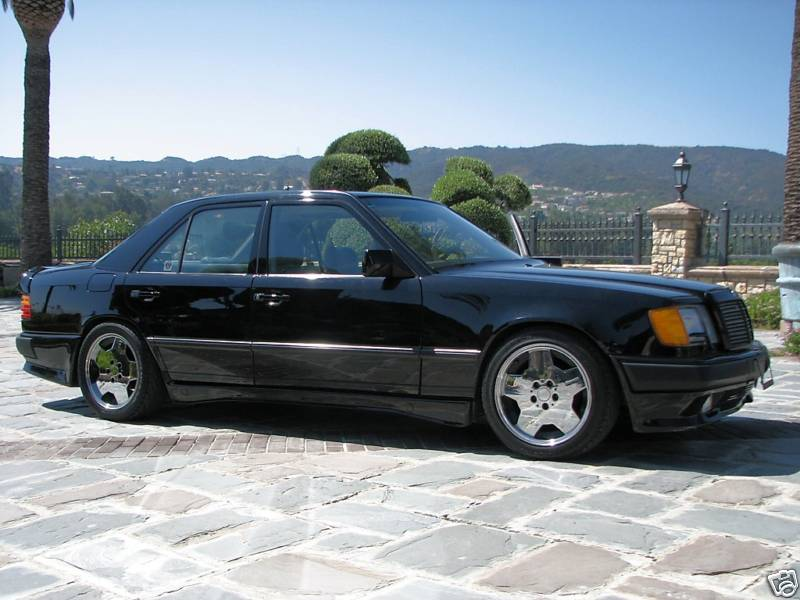 Illustration for article titled Nice Price Or Crack Pipe: $57,500 For A 20,000-Mile 1987 AMG Hammer?